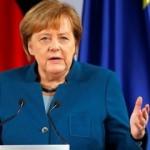 Merkel'den inanılmaz itiraf! 'Elimiz mahkum'