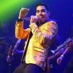 U&ccedil;ak d&uuml;şt&uuml;! &Uuml;nl&uuml; şarkıcı hayatını kaybetti