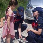 Jandarma ekipleri çocukları sevindirdi