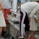 Burak Yılmaz kızlarıyla Alaçatı'da tatilde!