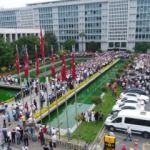 İBB çalışanları CHP adayı İmamoğlu'nu protesto etti