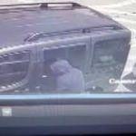 Araçtan para çalan hırsızlar polisle çatıştı