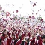 İstanbul Aydın Üniversitesi'nde 14'üncü mezuniyet coşkusu