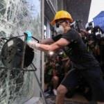 Hong Kong yönetimi kınadı!