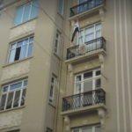 Suriye'nin İstanbul'daki başkonsolosluğu karıştı! İ&ccedil;eride saldırdılar