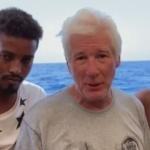 Richard Gere'den yardım &ccedil;ağrısı sosyal medyada yankı uyandırdı!