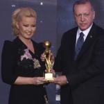 Başkan Erdoğan'dan Müge Anlı'ya 'En İyi Reality Haber Programı' ödülü