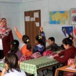 İzmir'de bazı özel okulların başörtülü öğretmen çalıştırmadığı iddiası