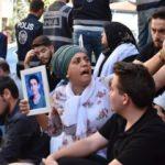 HDP'li vekiller ve troller acılı annelerle alay etmeye başladı!