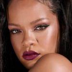 Rihanna'nın şahane balosuna ünlü akımı!