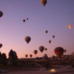 Kapadokya'da balonlar 437 bin kişiyi uçurdu