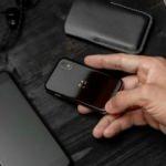 Kredi kartı boyutundaki akıllı telefon Palm Türkiye de satışa sunuldu