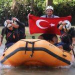 Raftingcilerden Barış Pınarı Harekatı'na destek