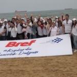 &Uuml;nl&uuml; isimler Kilyos kıyılarındaki &ccedil;&ouml;pleri topladı!