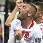 Burak Yılmaz: &Uuml;lke olarak ne zaman dara d&uuml;şsek...
