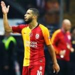 Belhanda'nın trib&uuml;nlere o işareti!