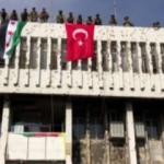 Rasulayn'da belediye binasına Türk bayrağı asıldı