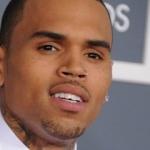 &Uuml;nl&uuml; rap şarkıcı Chris Brown eşyalarını satıyor!