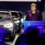 Volkswagen tarihinde bir ilk! Merkel de oradaydı