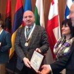 Uluslararası Asamblede Metin Gündoğdu’ya Onur Madalyası