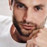 D&uuml;nyaca &uuml;nl&uuml; oyuncu Penn Badgley T&uuml;rklerden &ouml;z&uuml;r diledi!