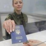 Ukrayna'da pasaportlarda başörtülü fotoğraf kullanılabilecek