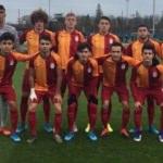 G.Saray'ın gen&ccedil;leri PSG'ye yenilip son sırada bitirdi