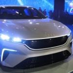 Makam aracını yerli otoyla değiştireceğini duyurdu