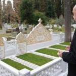 Cumhurbaşkanı Erdoğan, anne ve babasının mezarını ziyaret etti