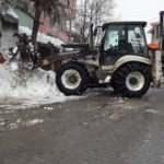 Malatya'da kar yağışı nedeniyle kapalı olan yollara müdahale