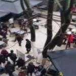 Sultanahmet’te Arap turistlerin tekme tokatlı kavgası kamerada