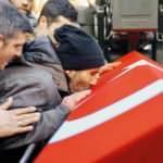 Şehidin cenazesine on binler akın etti