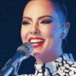 Ebru G&uuml;ndeş'in servet değerindeki konseri dudak u&ccedil;uklattı!