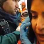 Elazığ'da AFAD görevlisinin enkaz altındaki bir kadınla konuşması