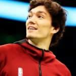 Cedi Osman'dan 5 kişiye imzalı milli forma