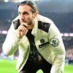 Dev maç öncesi Yusuf Yazıcı tribünleri coşturdu