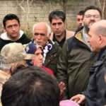 Diyarbakıe'da evlat nöbeti tutan annelerden, depremzedelere ziyaret