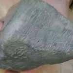 Sıradan bir taş zannetti ama... 