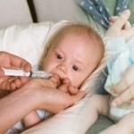 Finger Feeding (Parmakla beslenme) yöntemi nedir? Şırınga ile bebek nasıl beslenir?