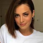 İrem Sak'ı babasının yanında utandıran soru!