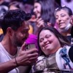 Murat Boz, Down sendromlu hayranı Yağmurla fotoğrafını paylaştı