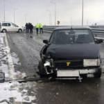 Sakarya'da buzlanma nedeniyle 9 araç birbirine girdi