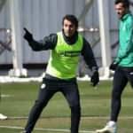 B&uuml;lent Korkmaz Konyaspor'un başında ilk idmanına &ccedil;ıktı