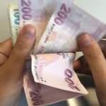 Hazine 1,5 milyar lira borçlandı