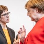 Reuters son dakika duyurdu! Almanya'da 'mini Merkel' depremi