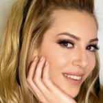Sinem Kobal'ın paylaşımı buzları eritti!