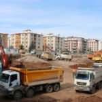 Depremzedelerin yaralarının sarılması i&ccedil;in hummalı &ccedil;alışma