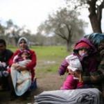 Avrupa'ya g&ouml;&ccedil; etmek isteyen m&uuml;ltecilerin yolculuk ser&uuml;veni devam ediyor