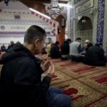 Cuma hutbesinde şehitlerimiz için dua okundu