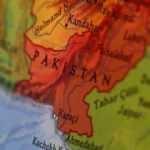 Pakistan'da bina çöktü: 8 ölü, 32 yaralı